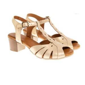 DNA Footwear Bergen Sandals Peep-Toe Metallic Gold Sandals, Wood Heels T-Strap